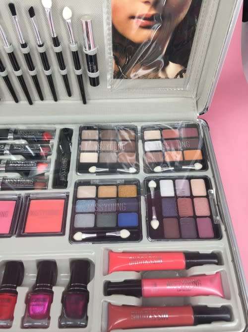 Magic Make Up Kit