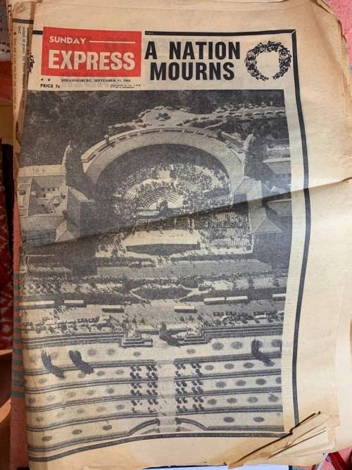 ORIGINAL HISTORIC NEWSPAPER POSTER + NEWSPAPERS : ASSASSINATION OF DR VERWOERD