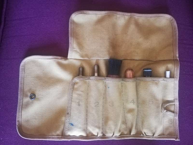 20mm cannon cleaning kit. Possibly Rhodesian. No overseas postage.