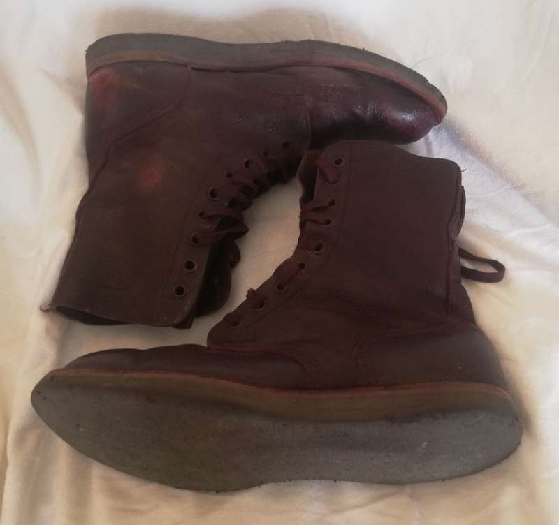 SADF anti-tracking boots, used by Recces/32 Battalion. Waxies.