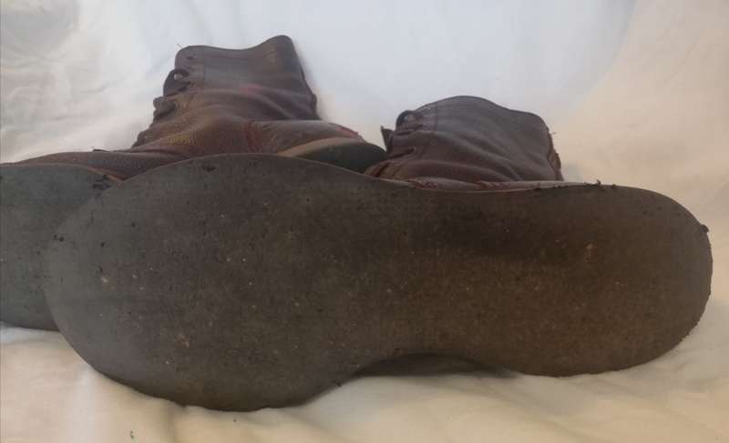 SADF anti-tracking boots, used by Recces/32 Battalion. Waxies.