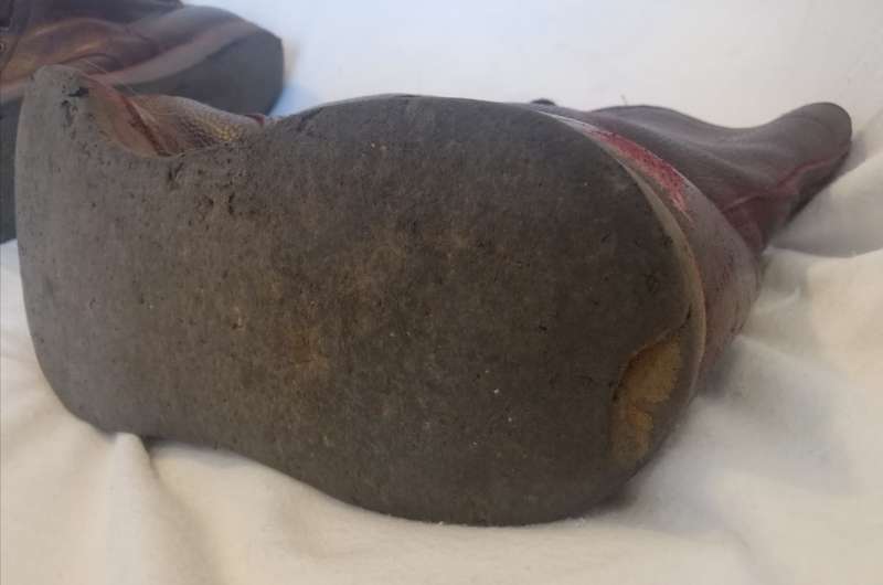 SADF anti-tracking boots, used by Recces/32 Battalion. Waxies.
