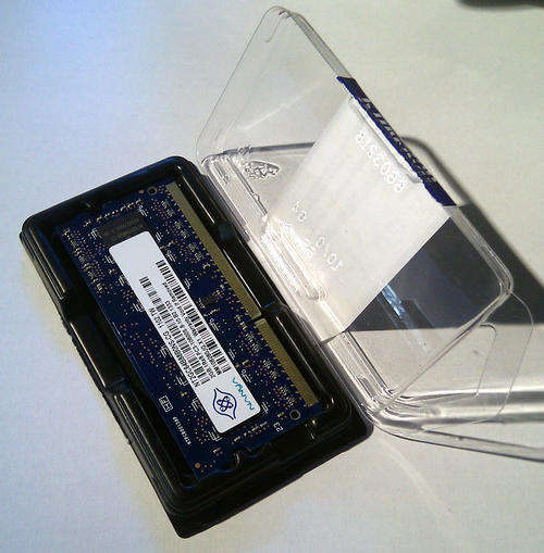 2GB DDR3 1066Mhz Memory from Samsung Laptop (SODIMM)