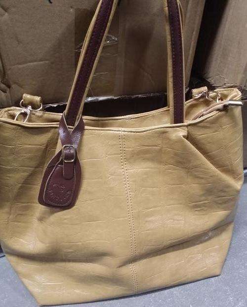 HIGH QOULATY WOMAN'S HANDBAG