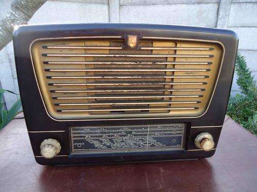 Vintage Bakelite Valve Radio Working Wonderful Sound