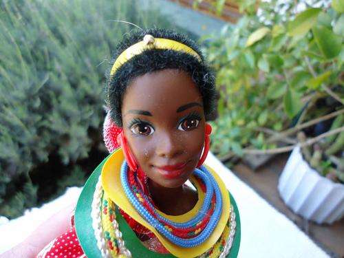 Barbie Kenyan in Traditional Dress