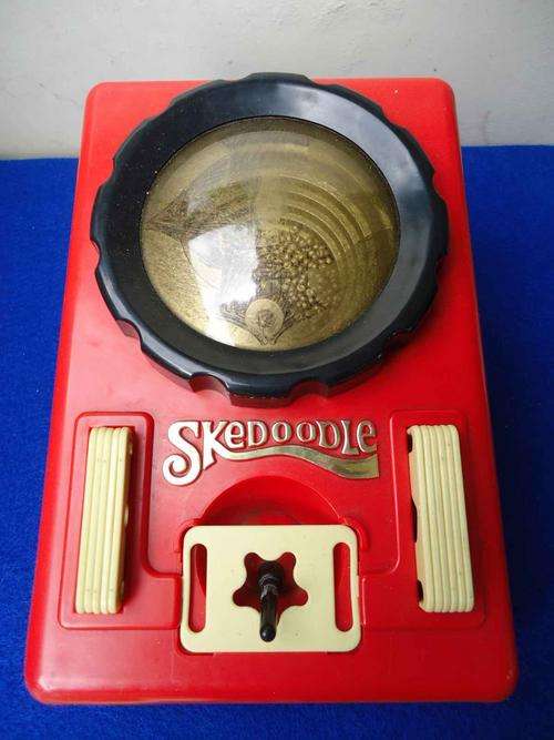 Hasbro Skedoodle Hand Game 1979