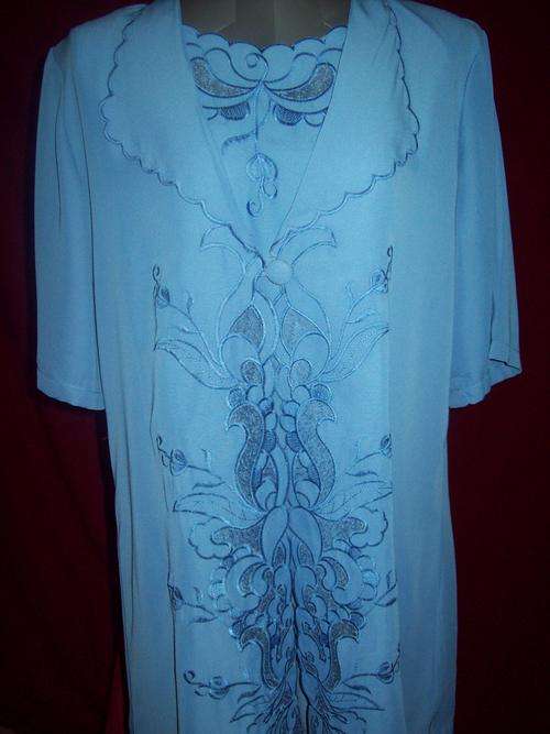 Embroiderd Powder Blue, 3pce,three qrter pants set. Size M
