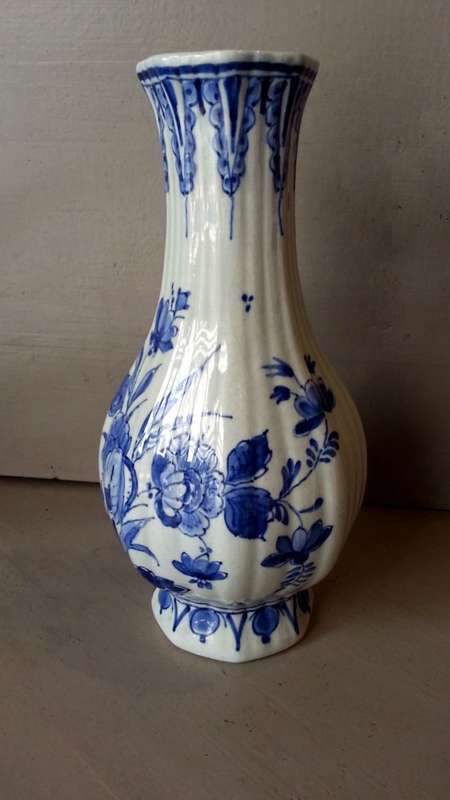 Vintage Royal Delft Porceleyne Fles Vase.