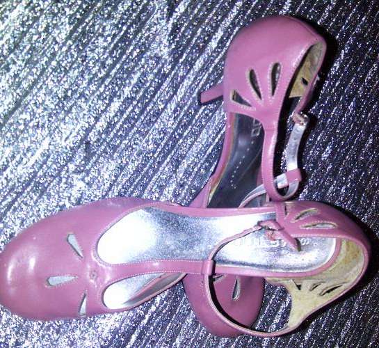 Shoes Siz 8 - Like new