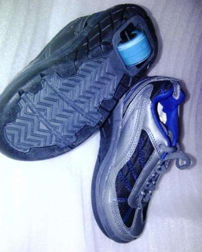 Heelys - Roller Shoes - Size 3
