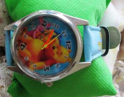 Winnie the Pooh Watch  - in Gift box