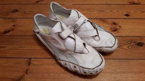 Puma - Leather strapped sneakers
