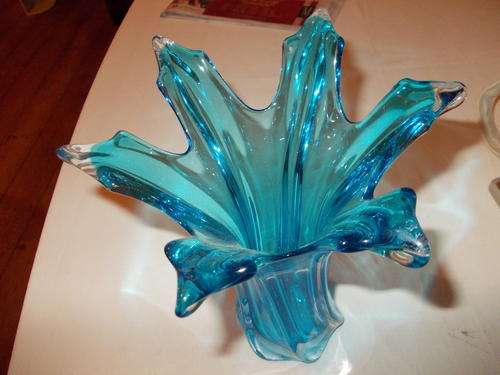 Truly beautiful   -  Venetian Vase  -  Turquoise and Clear Glass. height 23cm