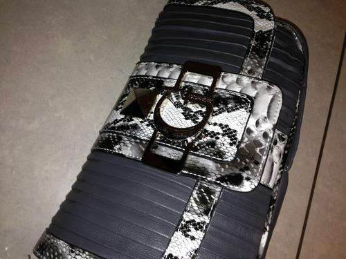 GUESS ELEGANT LADIES PRINTED HANDBAG