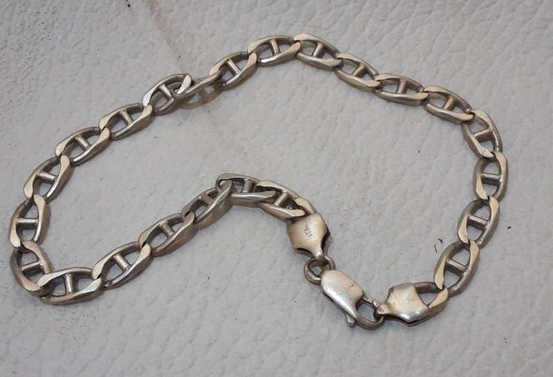 .925 Silver men's bracelet (good condition 8,9 gr.)