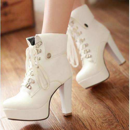 Fashion Elegance Platform Lace up Rivet Joker Boots