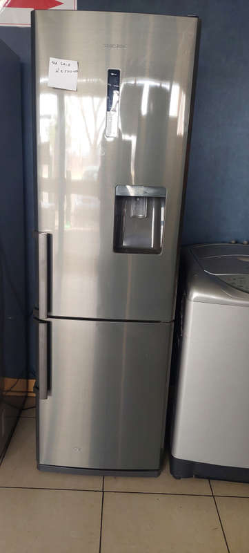 SAMSUNG FRIDGE