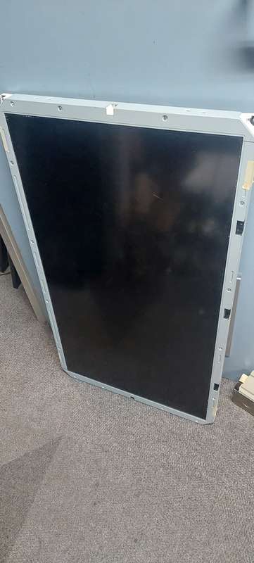 Samsung 40 inch Tv screen panel