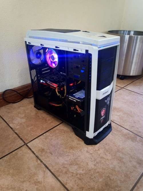 Antec AMD Gaming Rig 6-Cores 6-Threads, 16GB Ram, MSI 970 Gaming MB, MSI RX570 4GB Graphics, 6 Fans