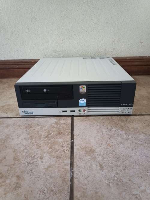 Fujitsu Siemens Esprimo Desktop Intel Celeron, 160GB, Windows 7 Pro 64-Bit + MS-Office