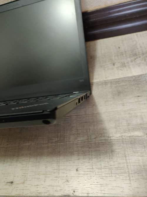 **Bid from R1** Lenovo ThinkPad T470 Core i5 7200U, 256GB M.2 SSD, 4GB DDR4