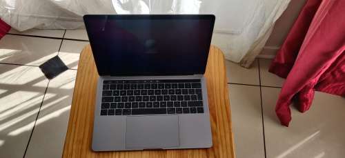 MacBook Pro 13 inch Retina with Touch Bar