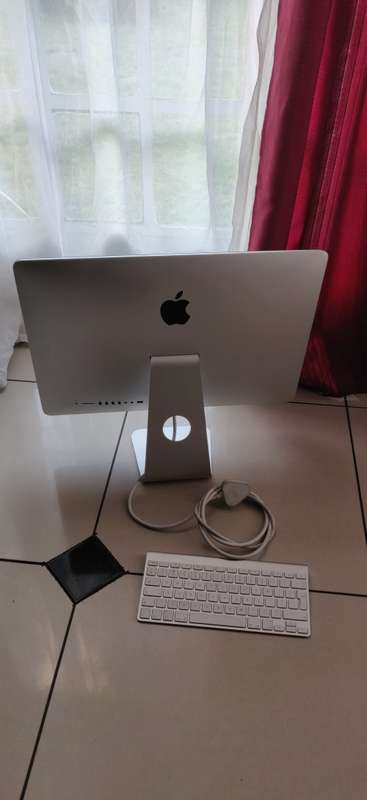 Apple iMac 21.5 inch Slim, Core i5 2.9GHz, 1TB, 8GB RAM, Nvidia