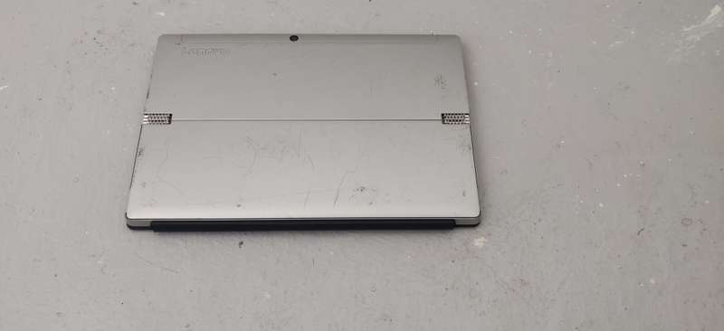 *2-in-1* Lenovo Miix 520 Touch Core i7 8550u, 256GB SSD, 8GB DDR4, Windows 11