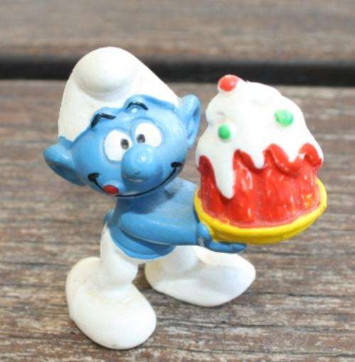 Cake Smurf 20100 ( Red Cake)