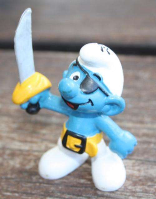 Pirate Smurf 20104 Yellow belt version