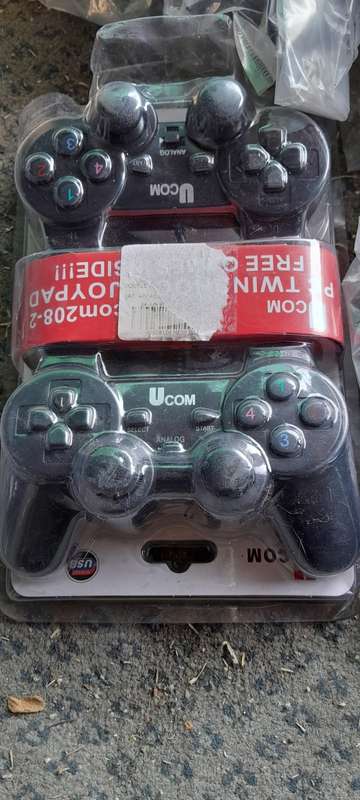 PC AND LAPTOP GAMING CONTROLLER