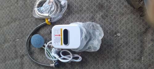 Mini Instant Tankless Electric Shower Hot Water Heater Kitchen Bathroom