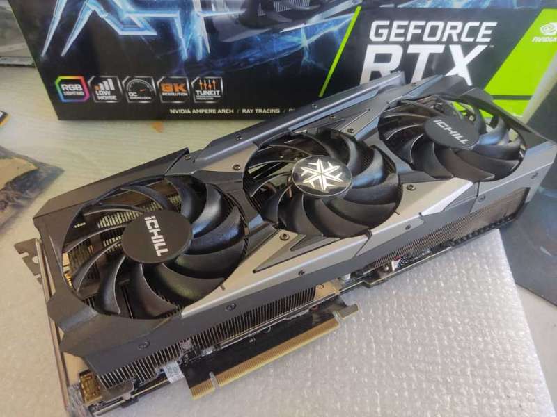 RTX 3090 24GB - inno3d iChill x4