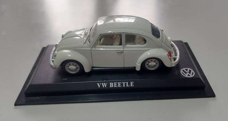 1999 delprado 1:43 scale car collection