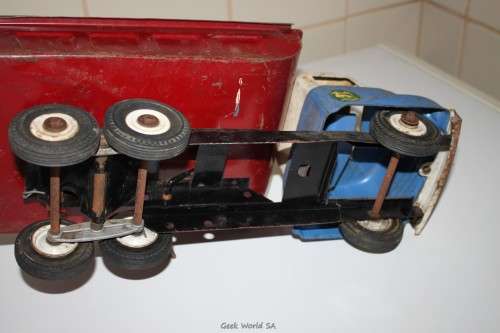 Large Tin Truck