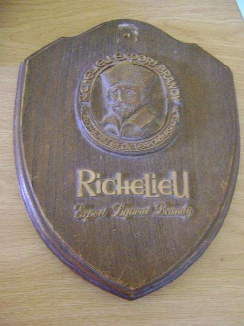 Richelieu Sign