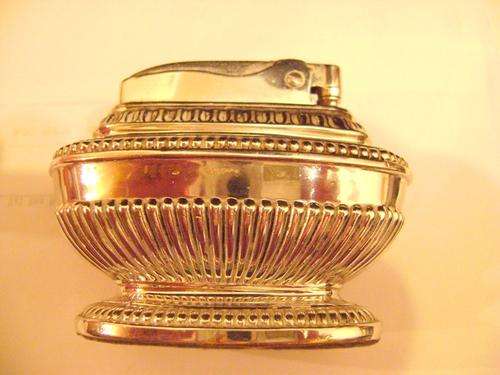 1952 Ronson Queen Anne Table Lighter 850881