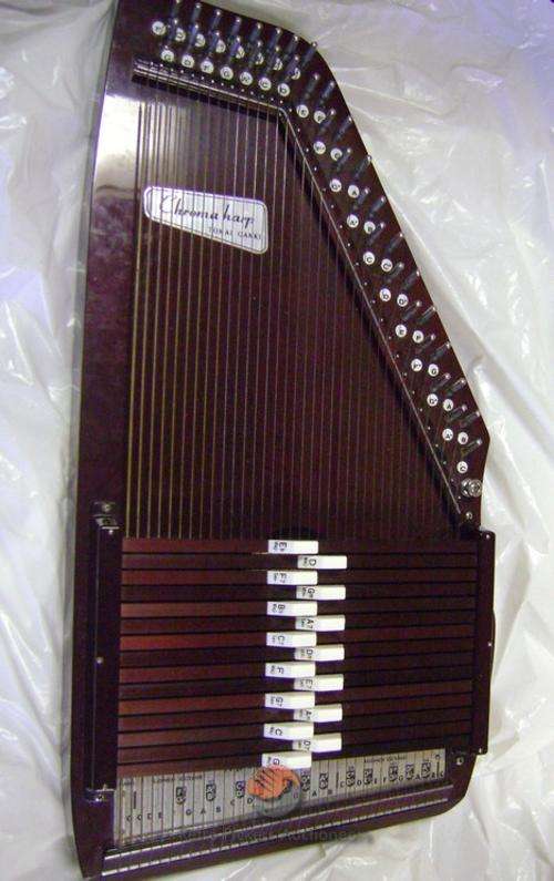 Autoharp in excellent condition