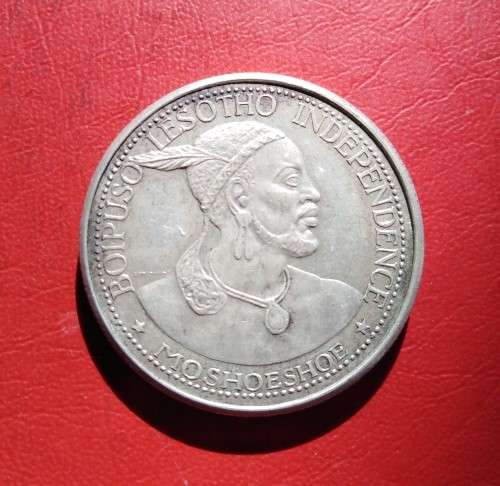 1966 LESOTHO SILVER (90%) 50 LICENTE COIN. CROWN SIZE. 28.1 GRAMS.
