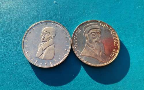 2 X GERMANY SILVER 5 MARK COMMEMORATIVE COINS. 11.2 GRAMS OF 62.5% SILVER EACH. BID PER COIN.