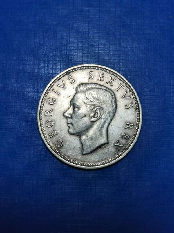 1948 SA SILVER 5 SHILLING / CROWN. 80% SILVER.