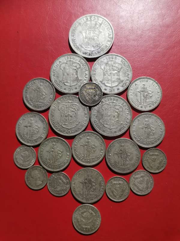 COLLECTION OF 50% SILVER CONTENT COINS. ONE BID.