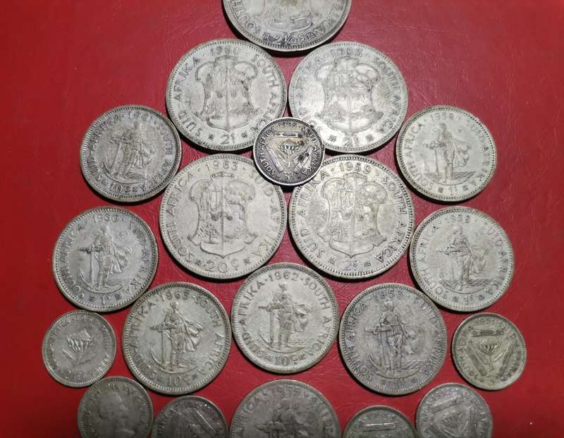 COLLECTION OF 50% SILVER CONTENT COINS. ONE BID.