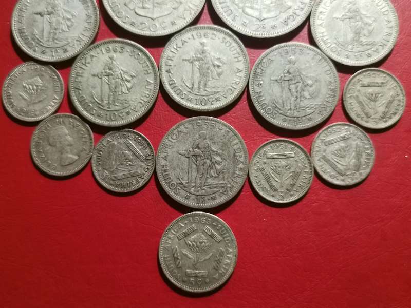 COLLECTION OF 50% SILVER CONTENT COINS. ONE BID.