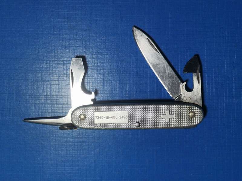 SAW / SADF ISSUE SILVER ALOX VICTORINOX POCKET KNIFE WITH NATO NUMBER