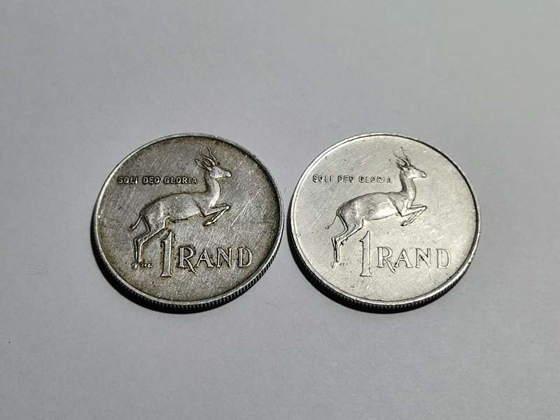 2 x RSA SILVER RANDS. BID PER RAND.