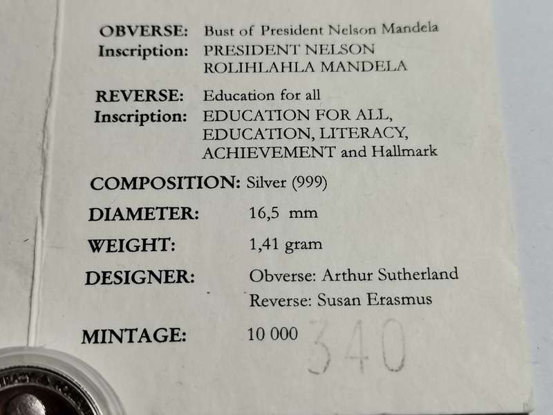 FNB PROOF PURE SILVER MANDELA MEDALLION WITH CERTIFICATE.