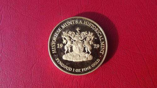 1OZ 22 CARAT GOLD MEDALLION OF 1979 WITH COA - JAN AND MARIA VAN RIEBEECK, SA HISTORICAL MINT.