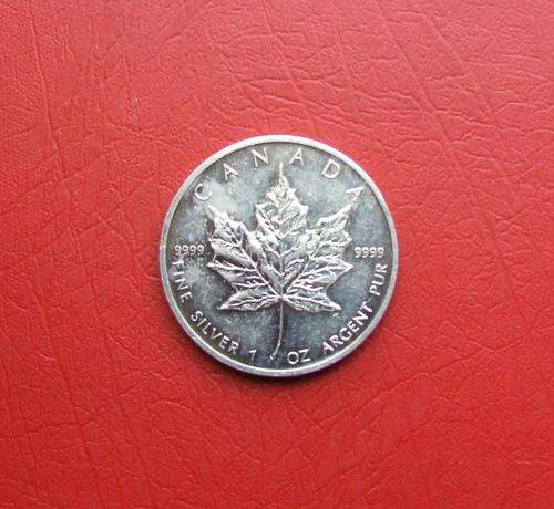 1 x 1997 Canada Maple Leaf - 1 troy oz Silver / .9999 % Ag!!!